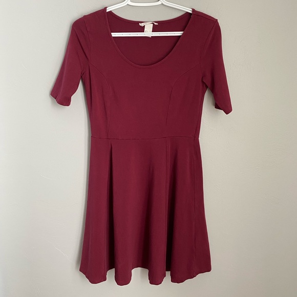 H&M Dark Red Dress with 3/4 Sleeves - Picture 1 of 12